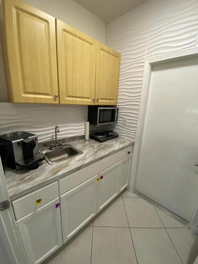 Guest Suite Private Entry In Miami Near Zoo Very Good For Couples, Business Travelers, Tourists Exterior photo
